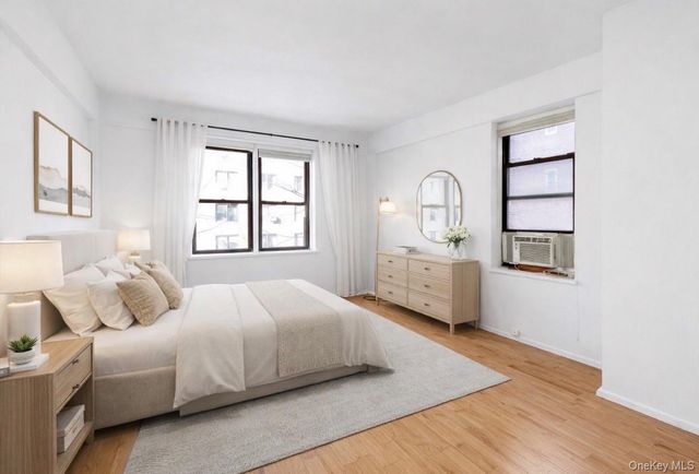 99-21 67 Road 3A, Forest Hills, NY 11375