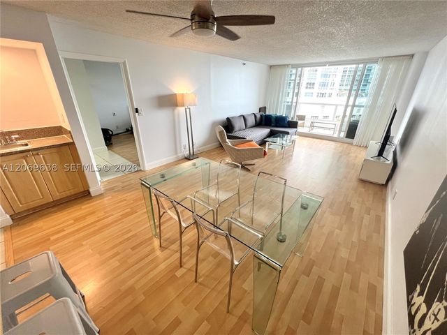 1717 N Bayshore Dr A-1450, Miami, FL 33132