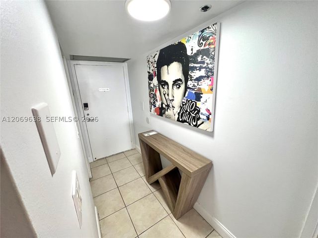 1717 N Bayshore Dr A-1450, Miami, FL 33132