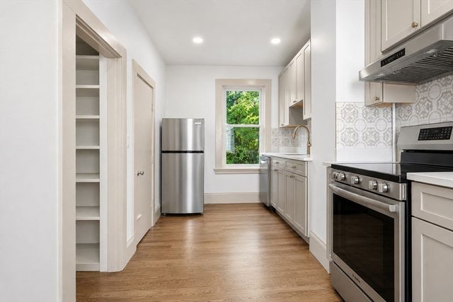 8-10 Carlton Street 2, Somerville, MA 02143