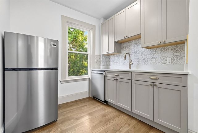8-10 Carlton Street 2, Somerville, MA 02143