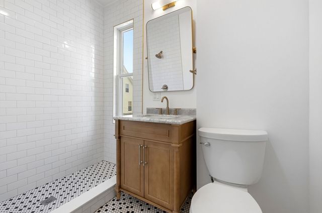 8-10 Carlton Street 2, Somerville, MA 02143