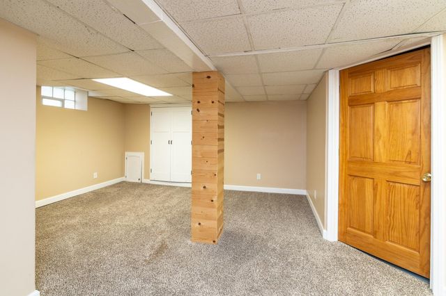 4151 Queen Avenue N, Minneapolis, MN 55412