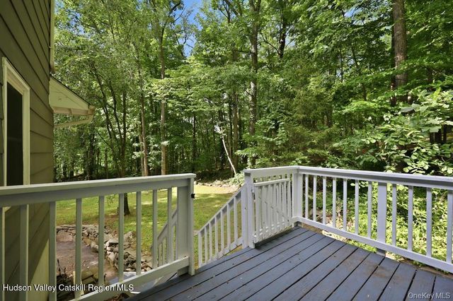 3 Dogwood Hollow Road, New Paltz, NY 12561
