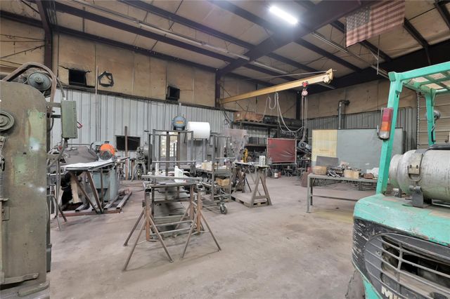 480 Bowling Road, Point Blank, TX 77364
