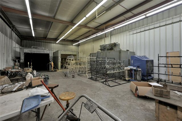 480 Bowling Road, Point Blank, TX 77364