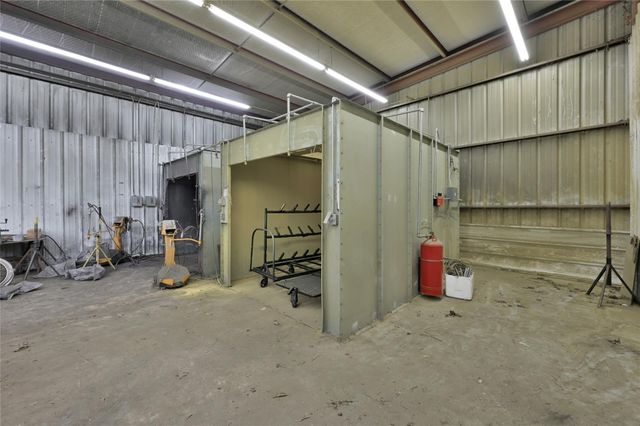 480 Bowling Road, Point Blank, TX 77364