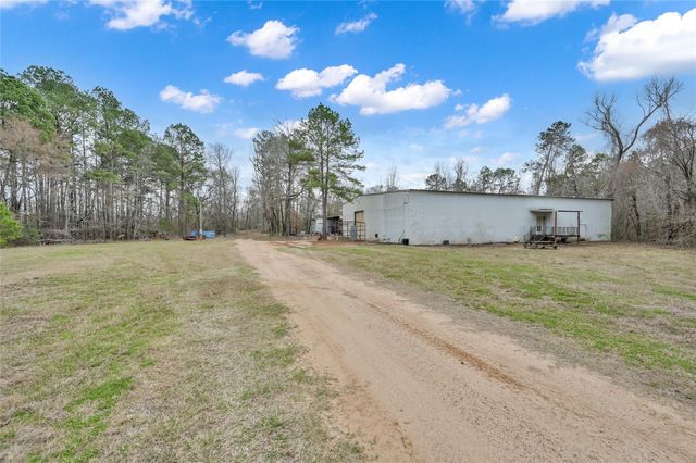 480 Bowling Road, Point Blank, TX 77364