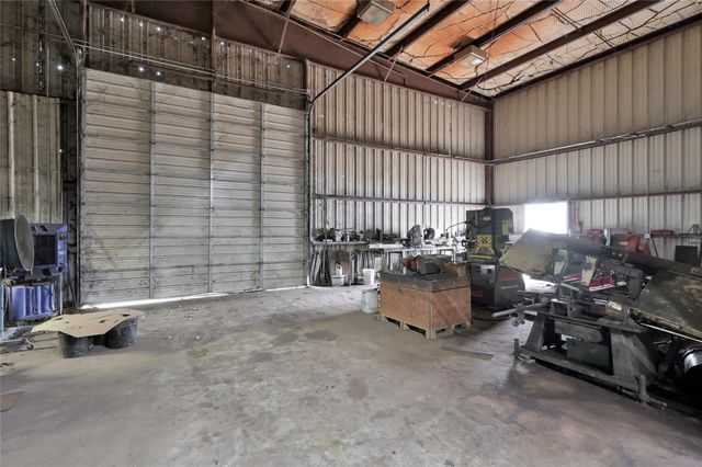 480 Bowling Road, Point Blank, TX 77364
