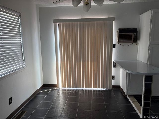 1553 S Carson St, Aurora, CO 80012