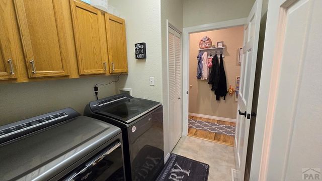 232 Alhambra Dr, Pueblo, CO 81005