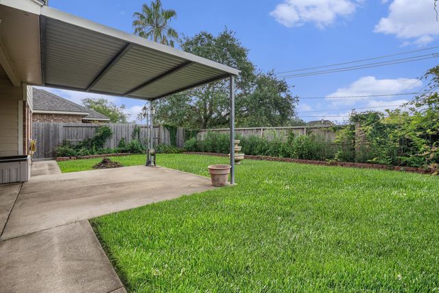 1726 Roaring Springs Lane, Seabrook, TX 77586