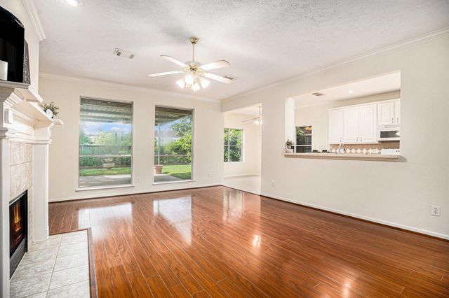 1726 Roaring Springs Lane, Seabrook, TX 77586