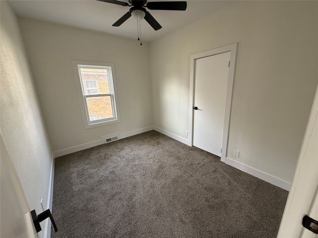 3911 8th Street, Des Moines, IA 50313