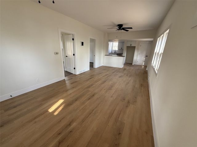 3911 8th Street, Des Moines, IA 50313