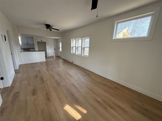 3911 8th Street, Des Moines, IA 50313