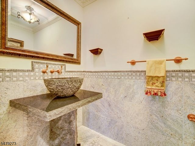 1600 Mountain Top Rd, Bridgewater Twp., NJ 08807