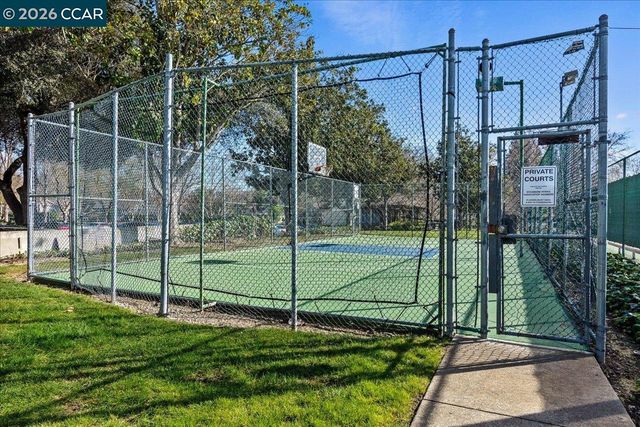 137 Tweed Dr, Danville, CA 94526