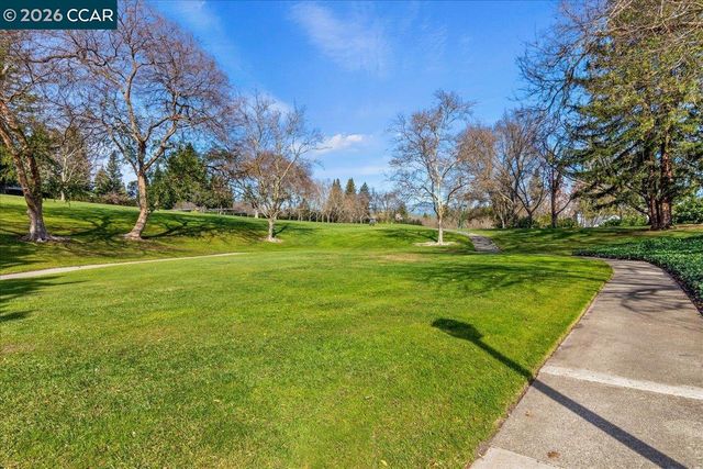 137 Tweed Dr, Danville, CA 94526