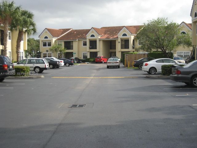 15051 SW 103 LN 4103, Miami, FL 33196