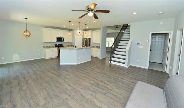 4219 Helen ST, Suffolk, VA 23435