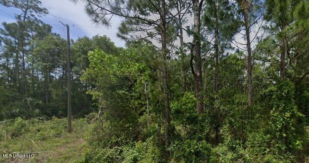 641 Ponce De Leon Boulevard, Pass Christian, MS 39571