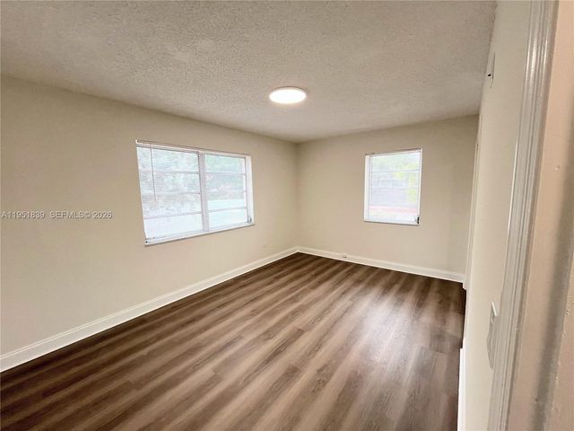 820-822 86th St 1-2, Miami Beach, FL 33141