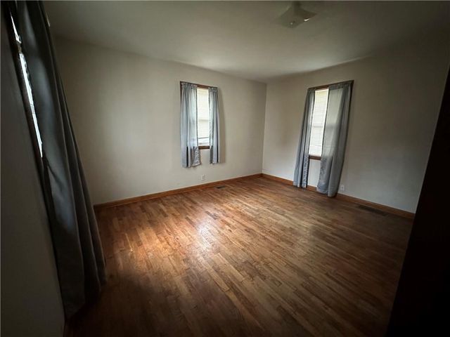 216 E Thompson Street, Maryville, MO 64468