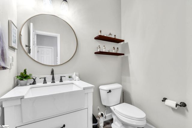 4 Bentley Way, Greer, SC 29650