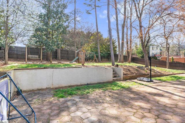 4 Bentley Way, Greer, SC 29650