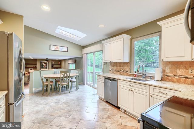 12121 VELVET HILL DR, Owings Mills, MD 21117
