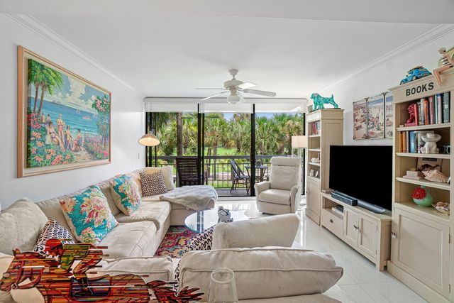 6169 Balboa Circle 202, Boca Raton, FL 33433