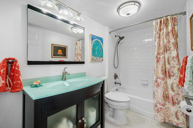 6169 Balboa Circle 202, Boca Raton, FL 33433
