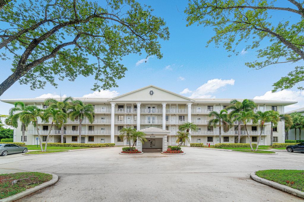 6169 Balboa Circle 202, Boca Raton, FL 33433