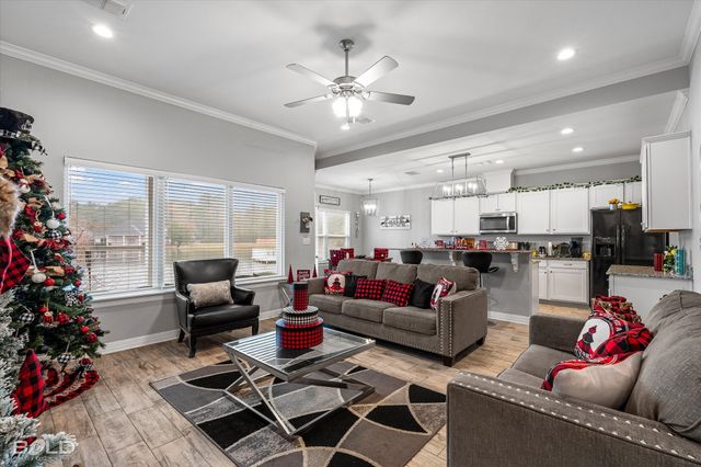 2028 Sand Crest Drive, Shreveport, LA 71118