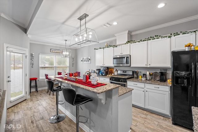 2028 Sand Crest Drive, Shreveport, LA 71118