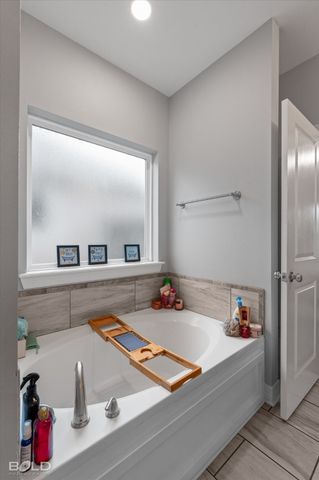 2028 Sand Crest Drive, Shreveport, LA 71118