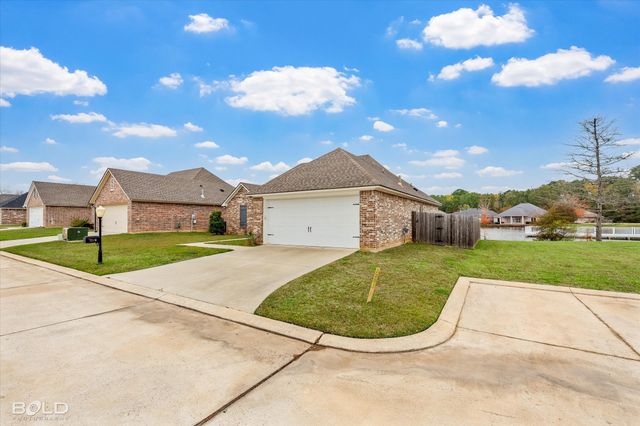 2028 Sand Crest Drive, Shreveport, LA 71118