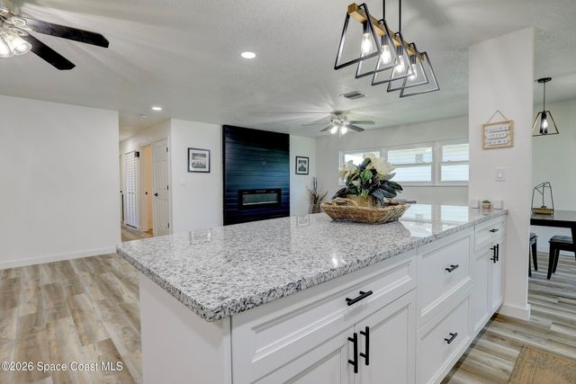 872 Sadnet Circle NE, Palm Bay, FL 32905