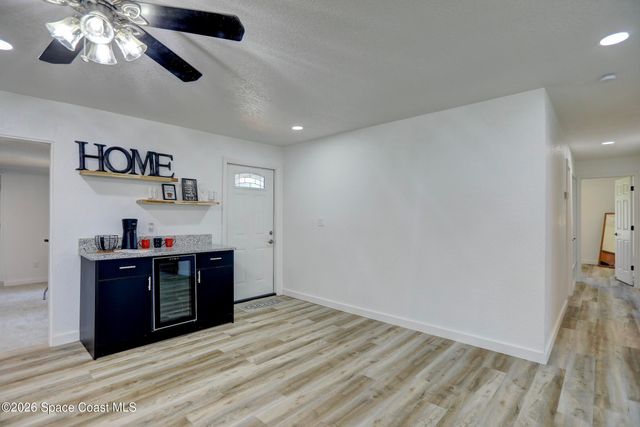 872 Sadnet Circle NE, Palm Bay, FL 32905
