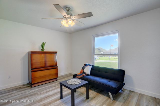 872 Sadnet Circle NE, Palm Bay, FL 32905