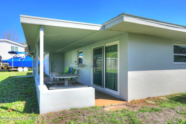 872 Sadnet Circle NE, Palm Bay, FL 32905