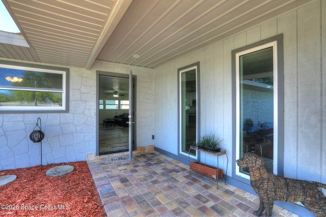 872 Sadnet Circle NE, Palm Bay, FL 32905