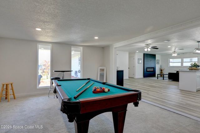 872 Sadnet Circle NE, Palm Bay, FL 32905