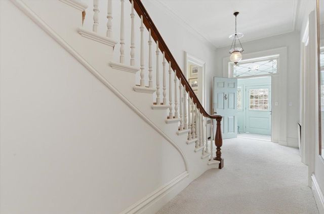 1086 West Road, Bennington, VT 05201