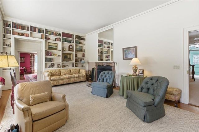 1086 West Road, Bennington, VT 05201