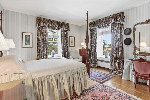 1086 West Road, Bennington, VT 05201