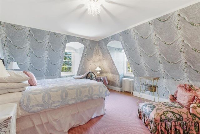 1086 West Road, Bennington, VT 05201