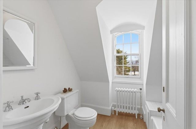 1086 West Road, Bennington, VT 05201