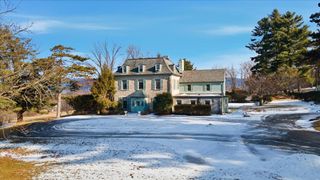 1086 West Road, Bennington, VT 05201